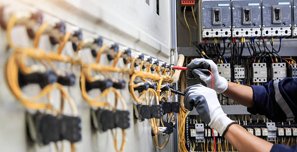 Professional Electrician technician working in Severna Park, MD